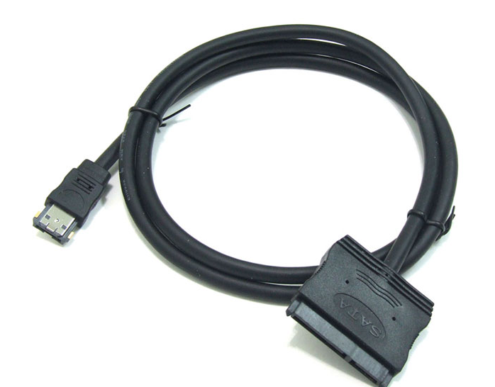 Cable de eSATAp a dispositivo SATA 7+15 pines